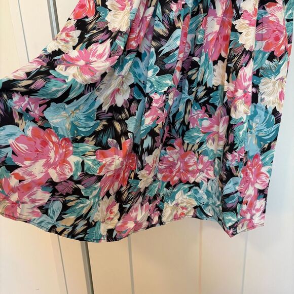 Floral Spaghetti Strap Sundress with Shirred Waist - XL - Picture 10 of 13